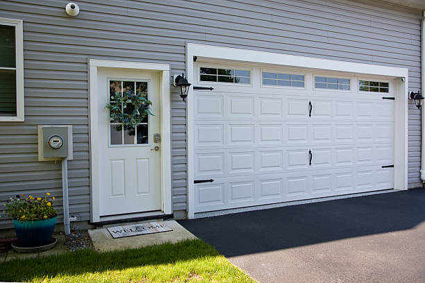 24/7 Emergency Garage Door Panel Replacement experts in St. Ignace, MI